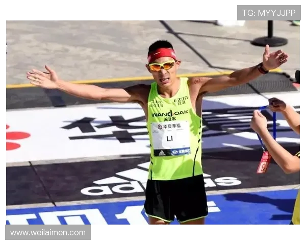 上海滑板队在马拉松大满贯中的默契配合与精彩表现分析