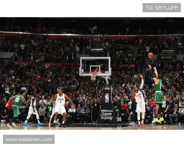 凯尔特人对阵林菲尔德的精彩较量即将上演，谁能赢得胜利成为焦点