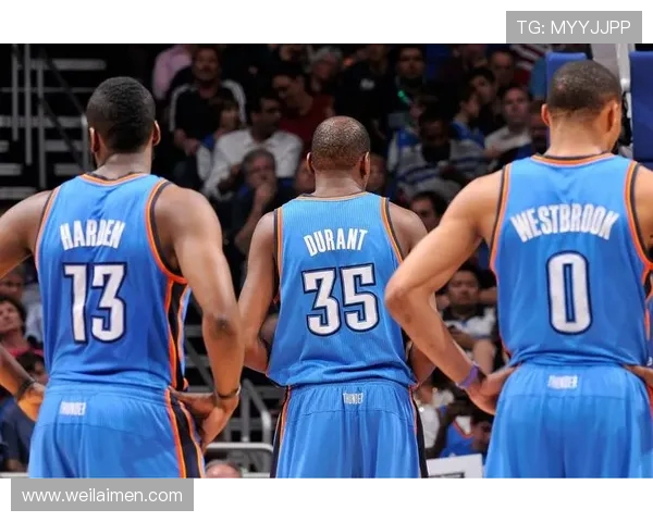 张庆鹏的篮球之路：从默默无闻到闪耀赛场的传奇故事