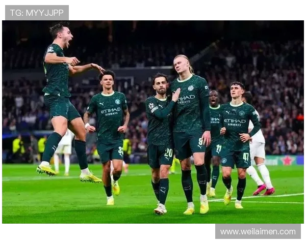 欧冠小组赛精彩对决矿工队迎战门兴球队全力争胜