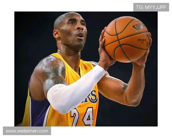 科比布莱恩特的传奇生涯与篮球精神传承的深远影响 科比布莱恩特的传奇生涯与篮球精神传承的深远影响