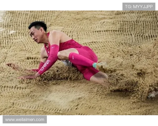 南京滑板队在世界攀岩锦标赛中的灵活性表现引发热议与关注 南京滑板队在世界攀岩锦标赛中的灵活性表现引发热议与关注