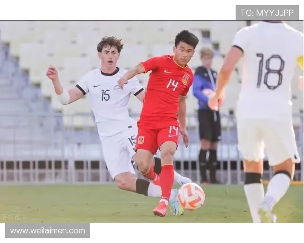 赛后分析:北京足球队与成都足球队的战术意识与表现对比探讨 赛后分析:北京足球队与成都足球队的战术意识与表现对比探讨