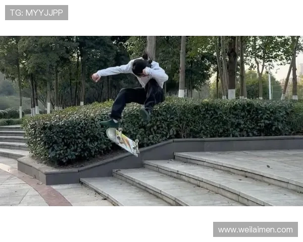 南京滑板队勇夺最新滑板耐力TOP10榜首位置引领潮流